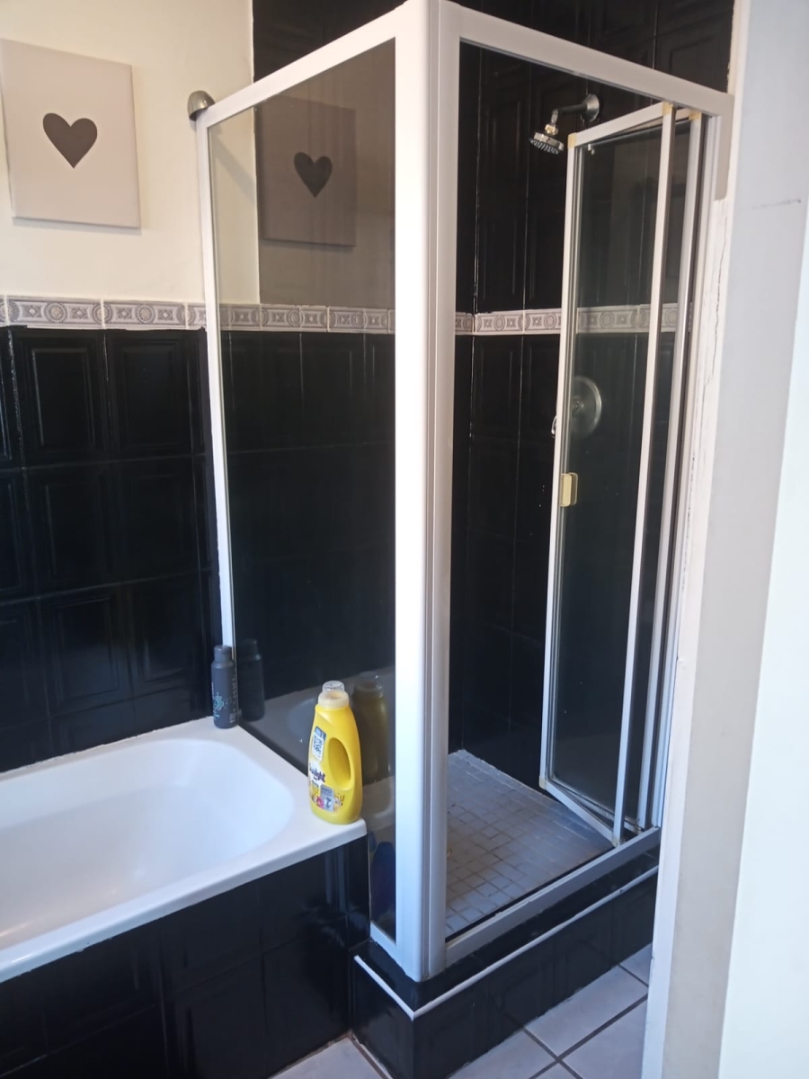 2 Bedroom Property for Sale in Manor Heights Eastern Cape